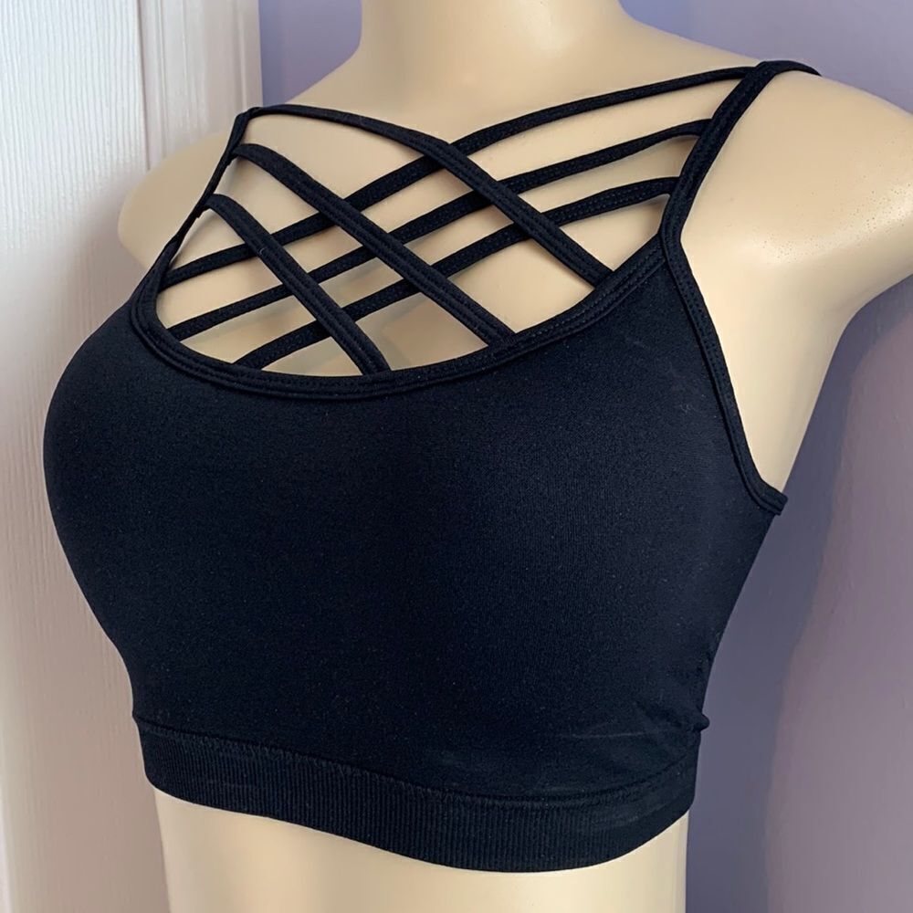 Very Sexy Black Trendy Strappy Sports Bra S/M